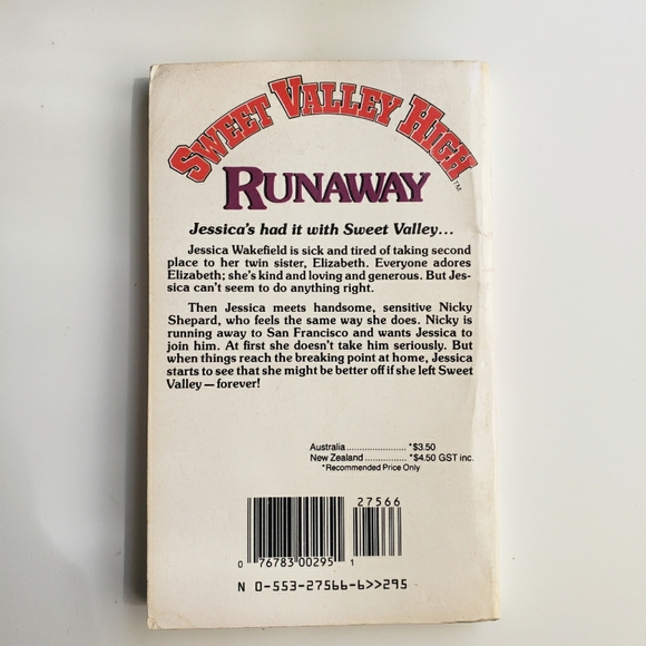 Sweet Valley High Runaway Book Paperback #21 - Picture 2 of 4